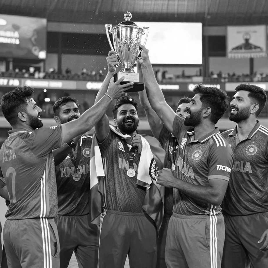 Two Seconds: The Review That Saved Shadab Khan's Career Two Seconds: The Review That Saved Shadab Khan's Career