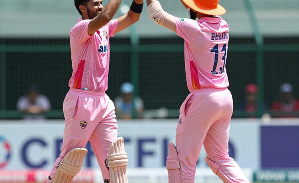 Mirpur, Day 1: Shadman's 219-Ball 99* Takes Bangladesh to 213/3 — But the 'Strong Position' Claim Is Still Unproven Mirpur, Day 1: Shadman's 219-Ball 99* Takes Bangladesh to 213/3 — But the 'Strong Position' Claim Is Still Unproven