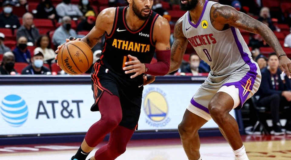 LeBron James's Back-Management Report: A 41-Year-Old Hub, a Two-Game Sample and a Roster Anomaly LeBron James's Back-Management Report: A 41-Year-Old Hub, a Two-Game Sample and a Roster Anomaly