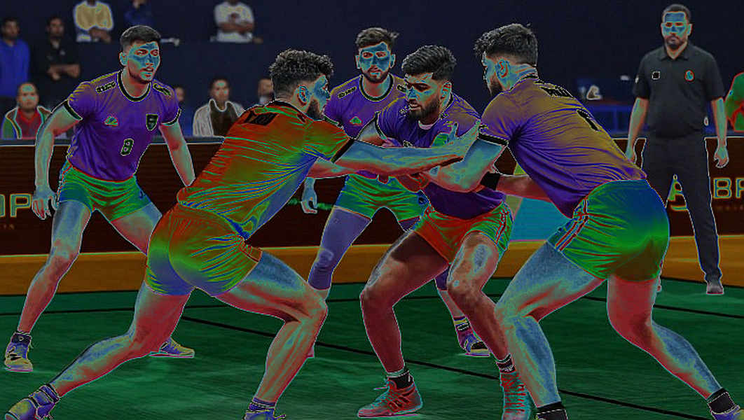 कबड्डी का बहीखाता: रेड पॉइंट्स की चमक और डिफेंडर की अनगिनी कीमत